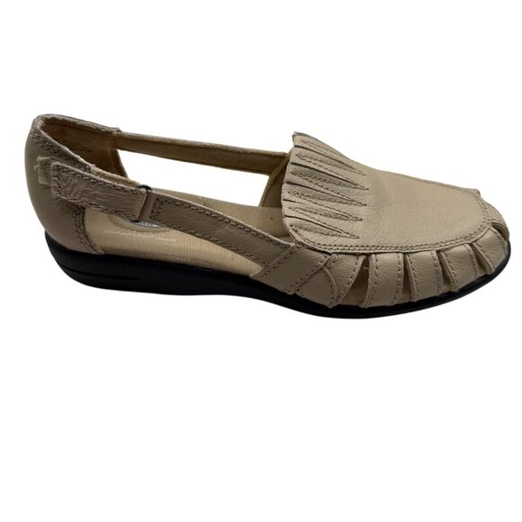 Dr. Scholl's Size 10 Leather Comfortable Beige Loafers Cut-Out Design Cushioned - Picture 11 of 13